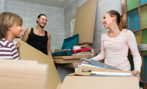 Customer complaint being logged during a moving service review