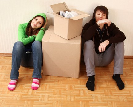 Careful packing and transport for office furniture and IT equipment